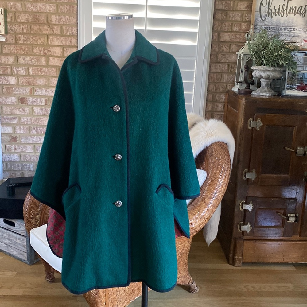 TYROLER LODEN MADE IN AUSTRIA WOOL BLEND CAPE WOMEN ONE SIZE